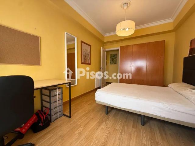 Piso en alquiler en Centro
