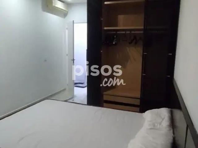 Piso en alquiler en Centro