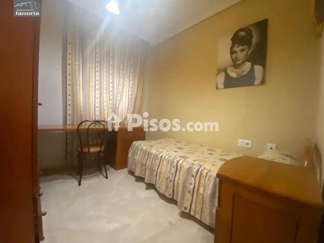 Piso en alquiler en Centro