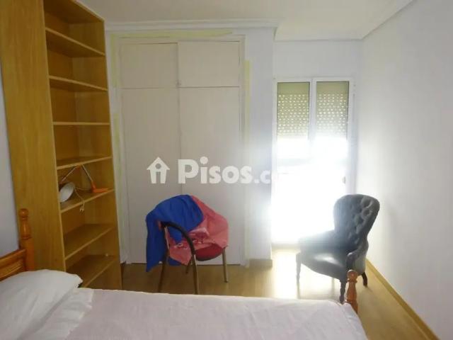 Piso en alquiler en Centro