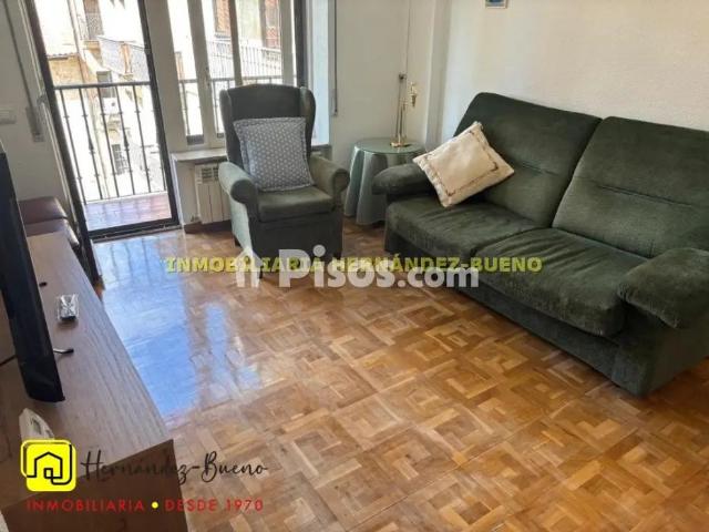 Piso en alquiler en Centro