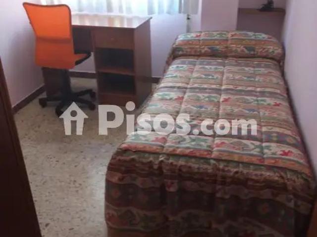 Piso en alquiler en Centro