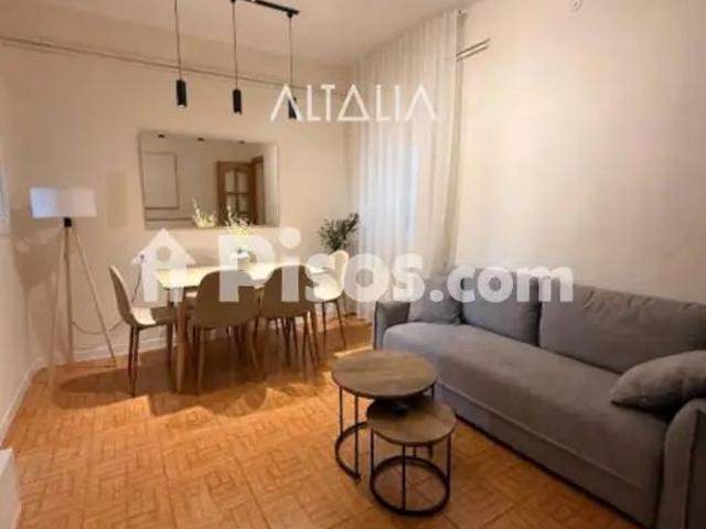 Piso en alquiler en Centro