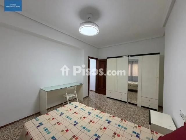 Piso en alquiler en Centro