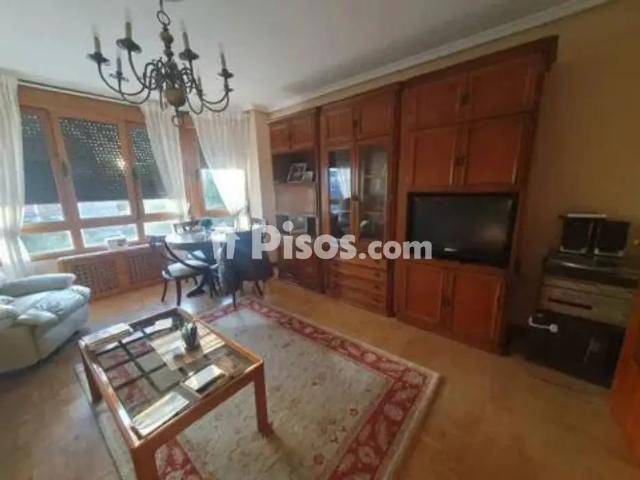 Piso en alquiler en Centro