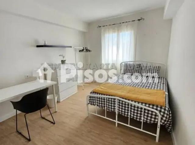 Piso en alquiler en Centro
