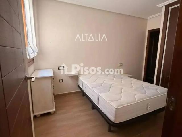 Piso en alquiler en Centro