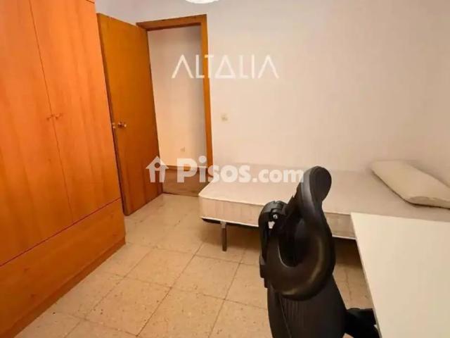 Piso en alquiler en Centro