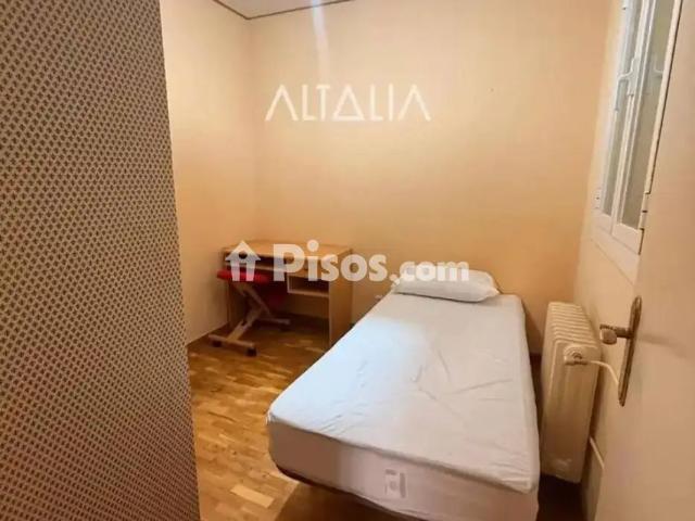 Piso en alquiler en Centro