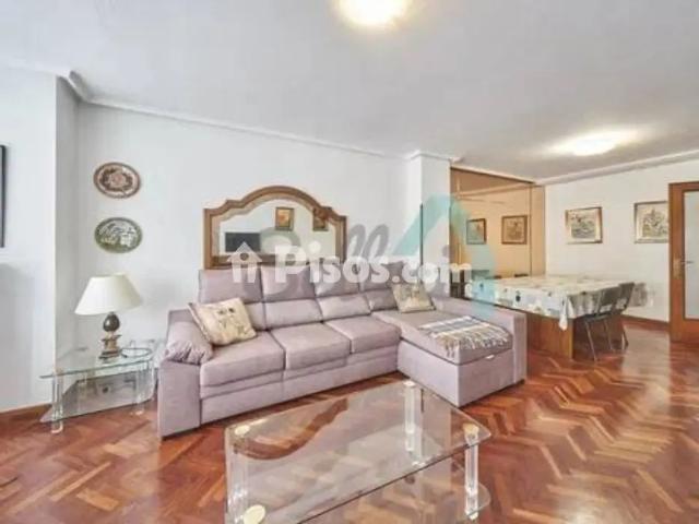 Piso en alquiler en Centro