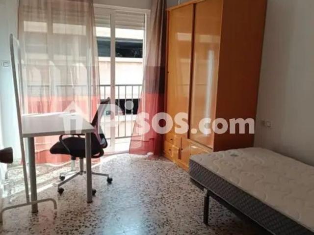 Piso en alquiler en Centro