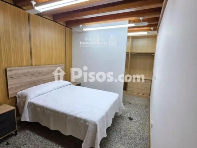 Piso en alquiler en Centro