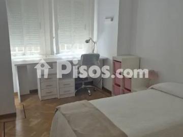 Piso en alquiler en Centro