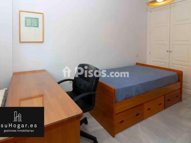 Piso en alquiler en Centro