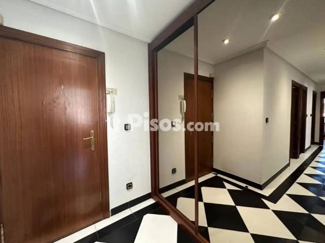 Piso en alquiler en Centro