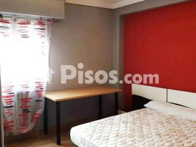 Piso en alquiler en Centro