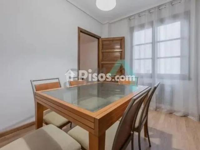 Piso en alquiler en Centro