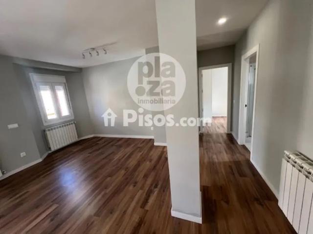 Piso en alquiler en Centro 2