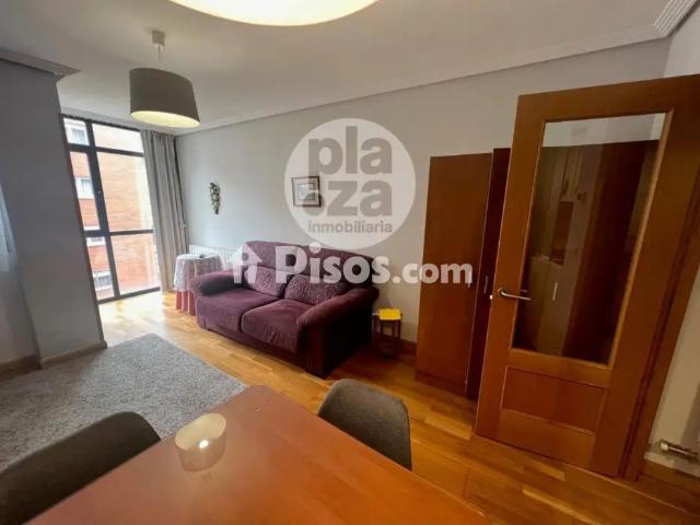 Piso en alquiler en Centro 2