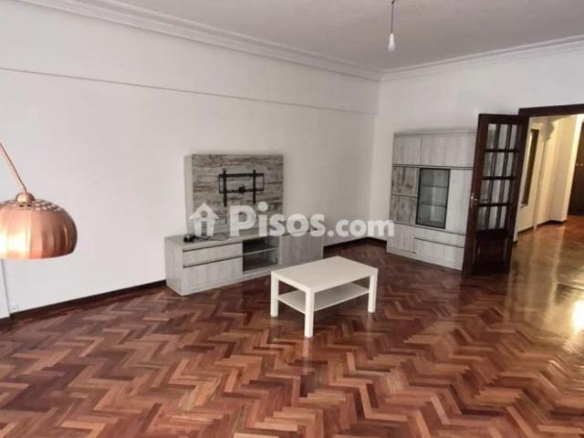 Piso en alquiler en Centro