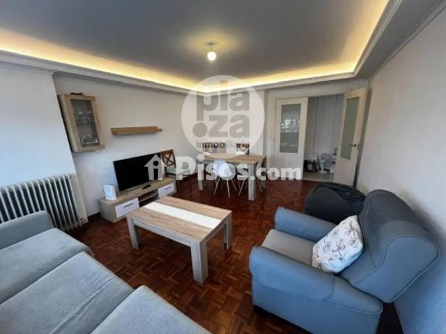Piso en alquiler en Centro 3