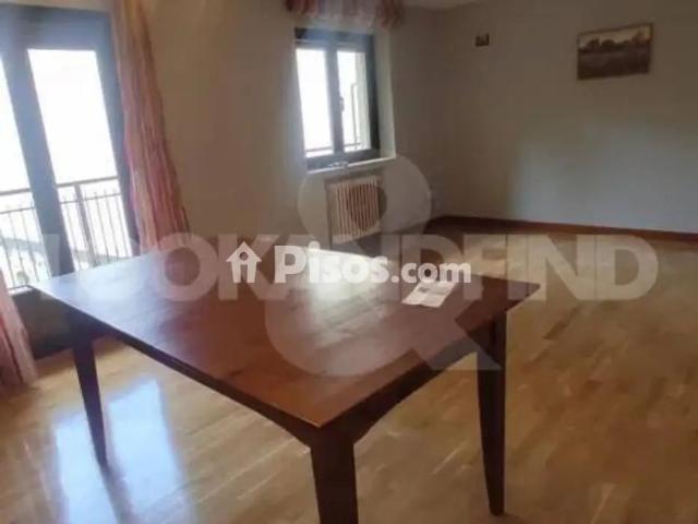 Piso en alquiler en Centro Casco Histórico