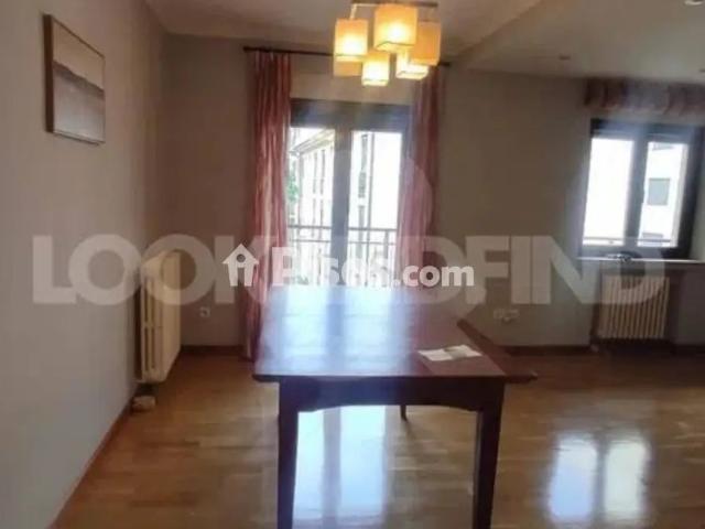 Piso en alquiler en Centro Casco Histórico