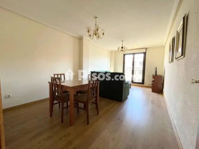 Piso en alquiler en Centro Casco Histórico