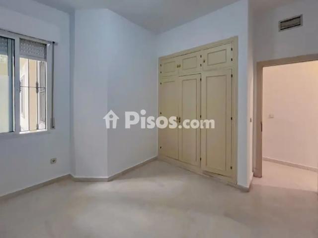 Piso en alquiler en Centro Gavidia