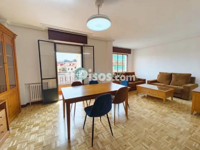 Piso en alquiler en Centro Santo Tomás