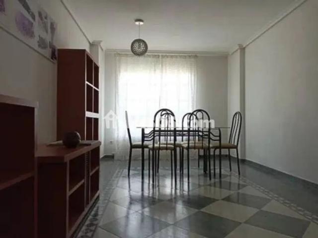 Piso en alquiler en Cistérniga