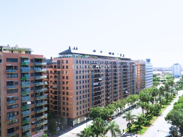 Piso en alquiler en Ciudad de las Ciencias con terraza y piscina