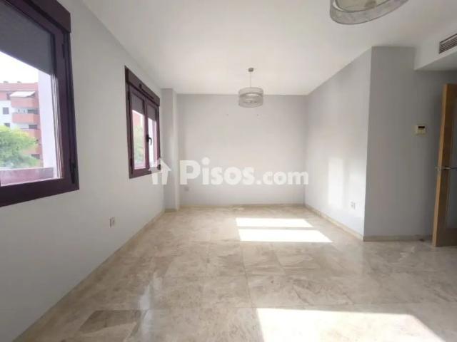 Piso en alquiler en Ciudad Jardín Zoco