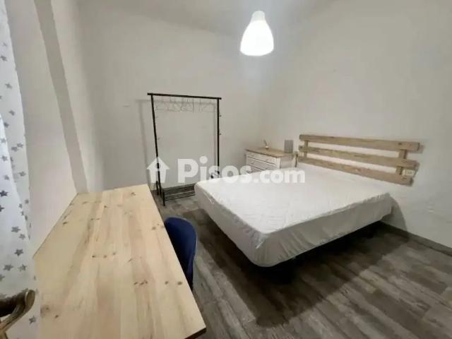 Piso en alquiler en Ciudad Jardín Zoco