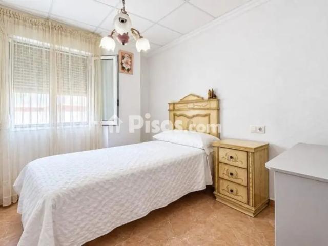 Piso en alquiler en Correntías Bajas