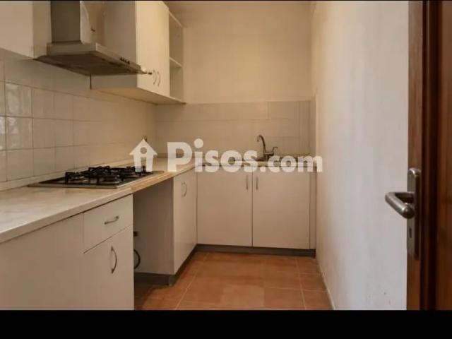 Piso en alquiler en Cort