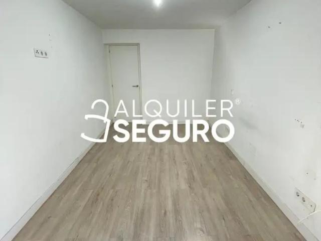 Piso en alquiler en de Eugenia de Montijo