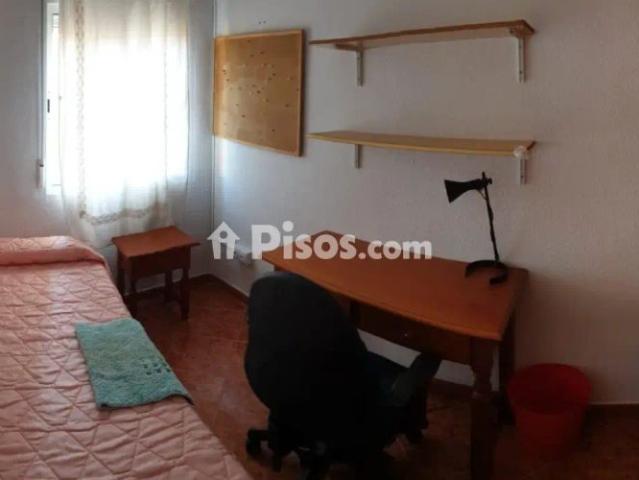 Piso en alquiler en Doctor Fedriani