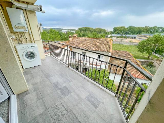 Piso en Alquiler en Domeny