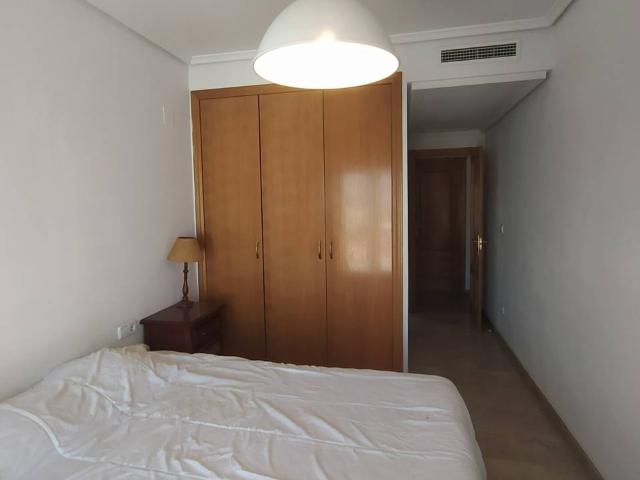Piso en alquiler en El Castellar L'Oliveral 46026