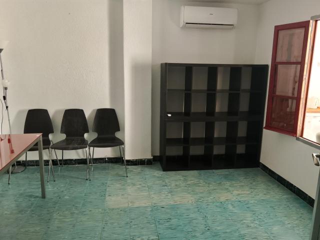 Piso en alquiler en el centro de Elche en 4 planta sin ascensor