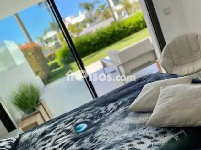 Piso en alquiler en El Paraíso Atalaya Benamara