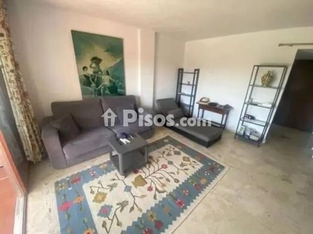 Piso en alquiler en Elviria