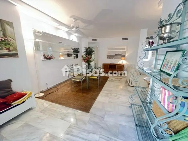 Piso en alquiler en Elviria