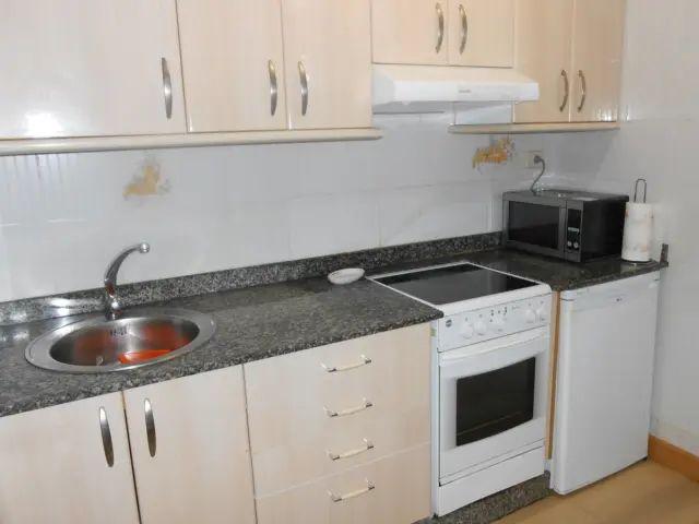 Piso en alquiler en Elviña Barrio Flores Matogrande Someso