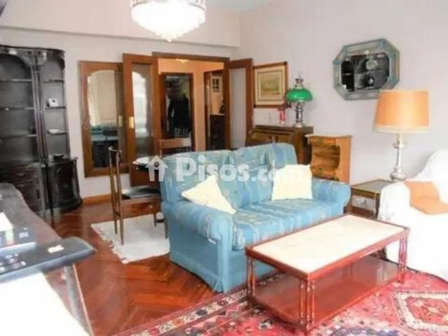 Piso en alquiler en Ensanche