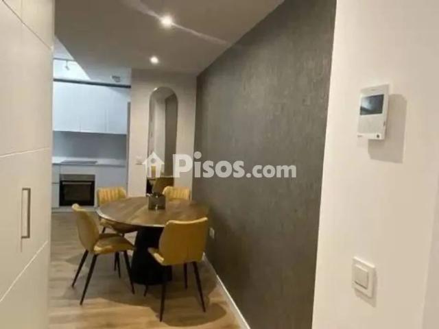 Piso en alquiler en Entrenúcleos
