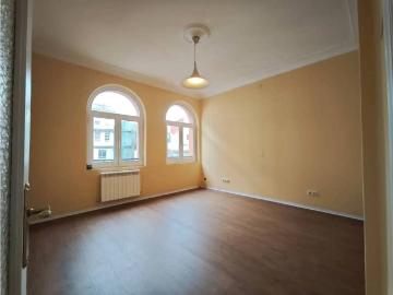 Piso en Alquiler en Ferrol