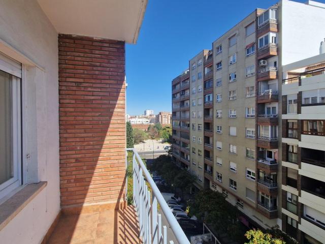 PISO EN ALQUILER EN FRANCISCO VITORIA – 005.3052