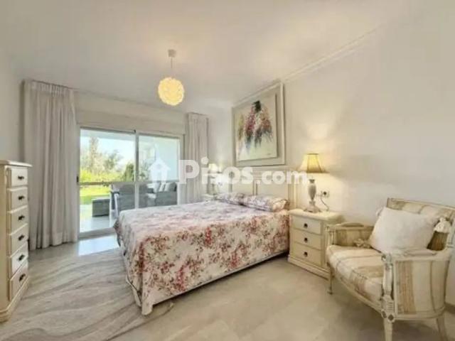Piso en alquiler en Guadalmina